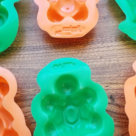 $5/$25  Jello Molds - Picture 7 of 8
